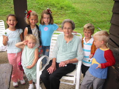 Clarice Zuiker surrounded by great-grandchildren